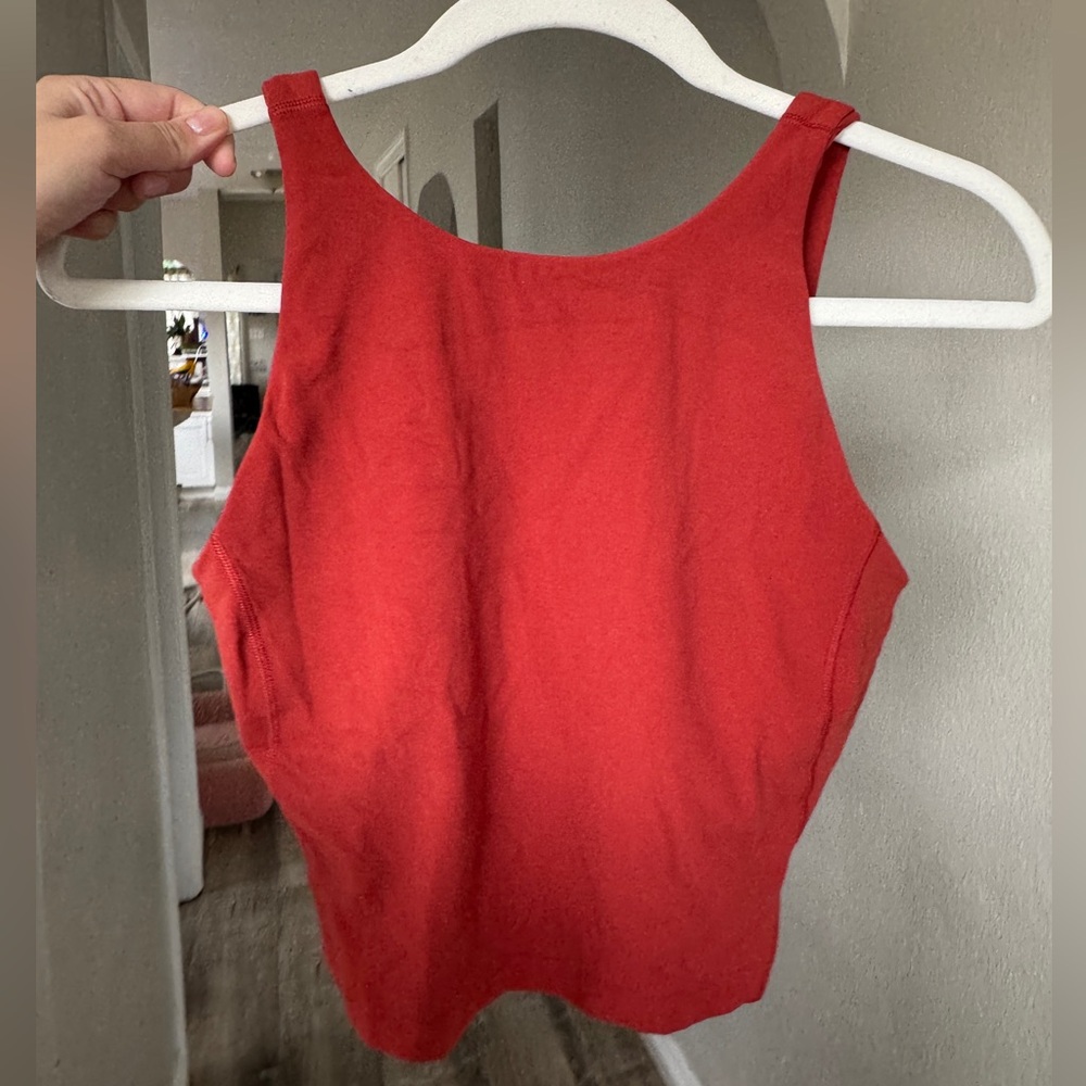 lululemon Align High-Neck Tank Top
Cayenne red
Size 8